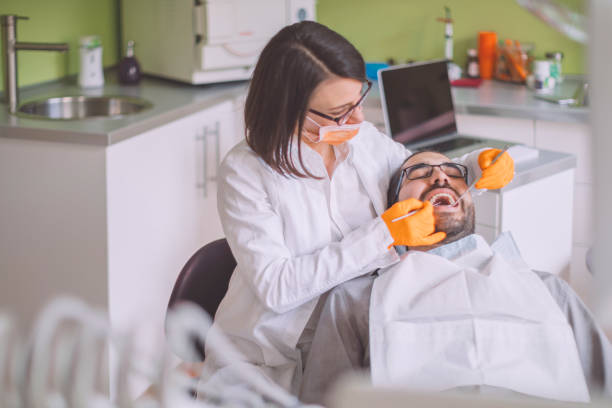 Best Emergency Tooth Extraction  in Sleepy Hollow, IL